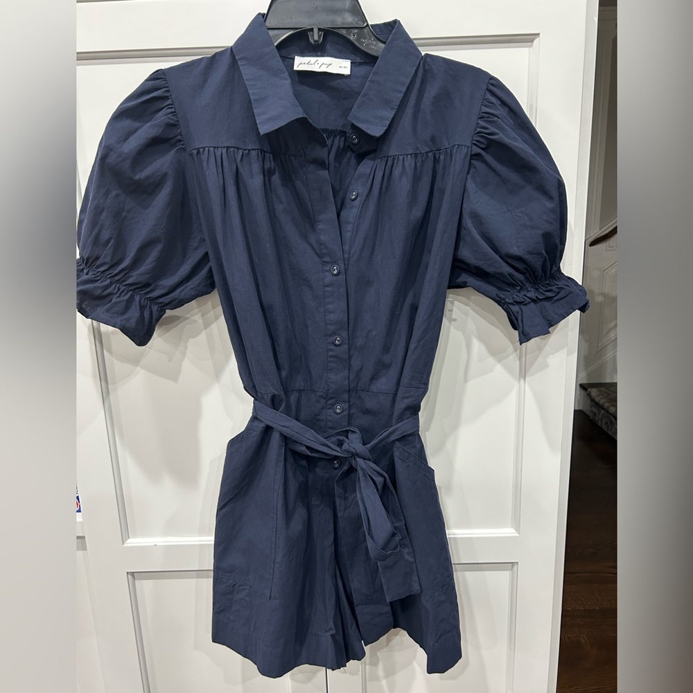Riley Tie Waist Cotton Romper
Petal & Pup NEW - Picture 3 of 5